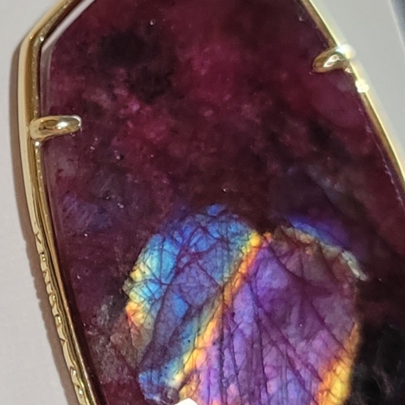 Kendra Scott Faceted Danielle Earrings Raspberry Labradorite in Gold - Picture 13 of 14